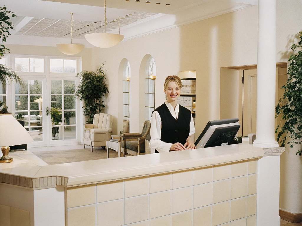 Managing Late Arrivals for Spa Appointments: Tips for a Smooth Experience